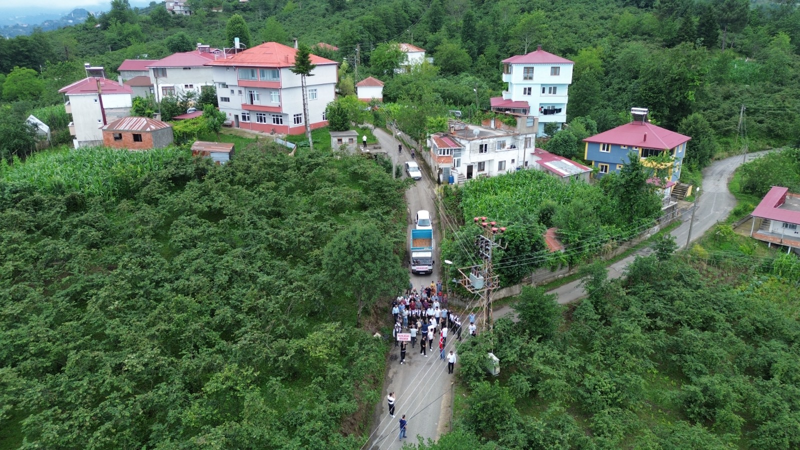 5.KIZILAĞAÇ OTÇUSU KÖYDEN ÇIKIŞ VE BEŞİKDÜZÜ’NE İNİŞ